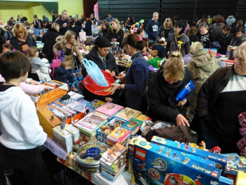 bourse aux jouets lignan sur orb